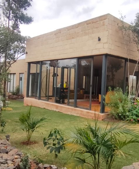 e2ddcd21-e32d-4268-8d8a-f69f9d803325